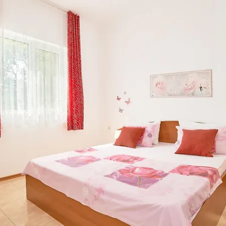 Life - 3 With Private Pool *